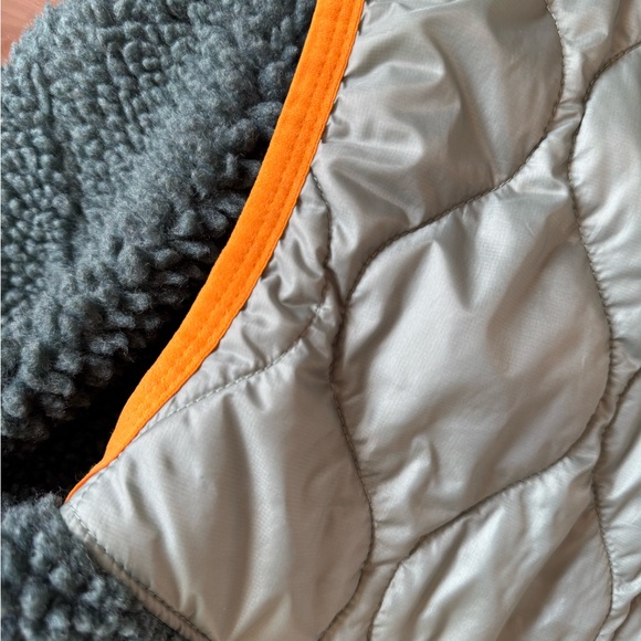 Nike Heritage Sherpa Quilted Fleece Vest Green - Picture 5 of 6